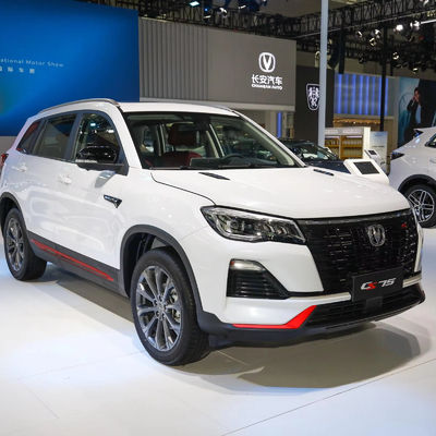 Hoogsnelheidsvoertuigen 0 km Gebruikte auto's 2024 Changan Cs75 5-zits SUV-limousine met carrosserie-structuur