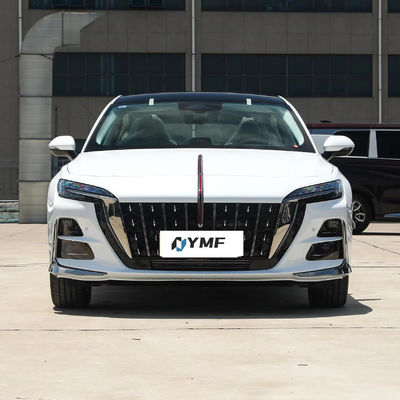 Hoge snelheid 230km/h en Compact Size 2023 Hongqi H6 2.0T Benzine Sedan met betaalbare