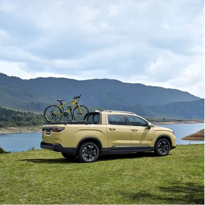 RD6 Pick UP Pure Electric Car met sleeppakket en batterijoplader Maximale snelheid 185 zitplaatsen 5