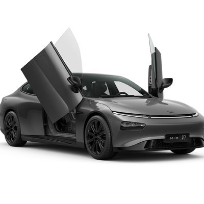 80% snel opladen Xpeng P7 luxe elektrische sportwagen voor volwassenen snel opladen in 1 uur